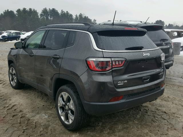 3C4NJDCB5JT176022 - 2018 JEEP COMPASS LI GRAY photo 3