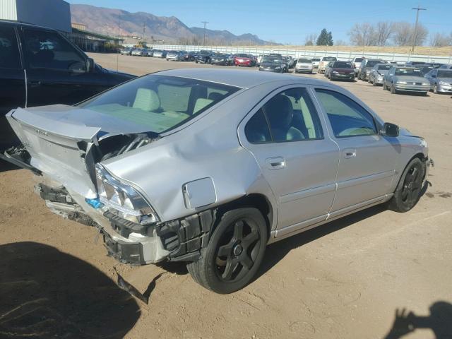 YV1RS592762535367 - 2006 VOLVO S60 2.5T SILVER photo 4