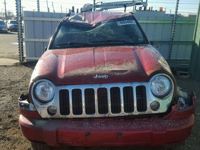 1J8GL58K55W670813 - 2005 JEEP LIBERTY LI RED photo 9