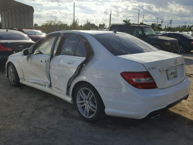 WDDGF8AB9EA912385 - 2014 MERCEDES-BENZ C 300 4MAT WHITE photo 3