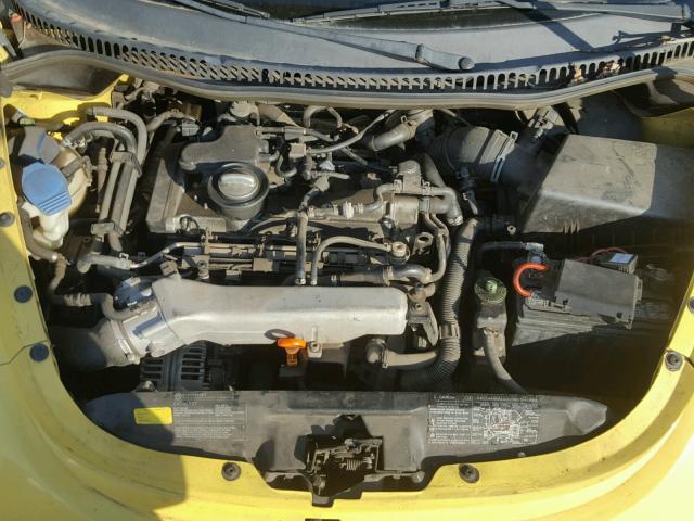 3VWCD31C64M413150 - 2004 VOLKSWAGEN NEW BEETLE YELLOW photo 7