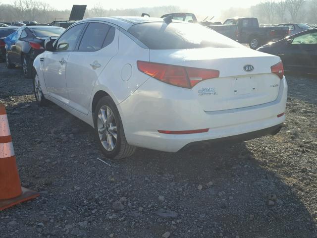 KNAGN4A78B5182066 - 2011 KIA OPTIMA EX WHITE photo 3