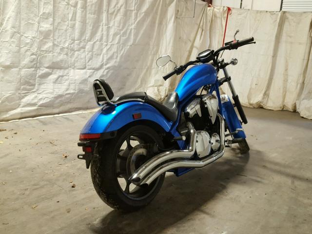 JH2SC6127GK100718 - 2016 HONDA VT1300 CX BLUE photo 4