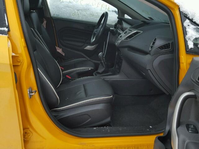 3FADP4FJ4DM173923 - 2013 FORD FIESTA TIT YELLOW photo 5