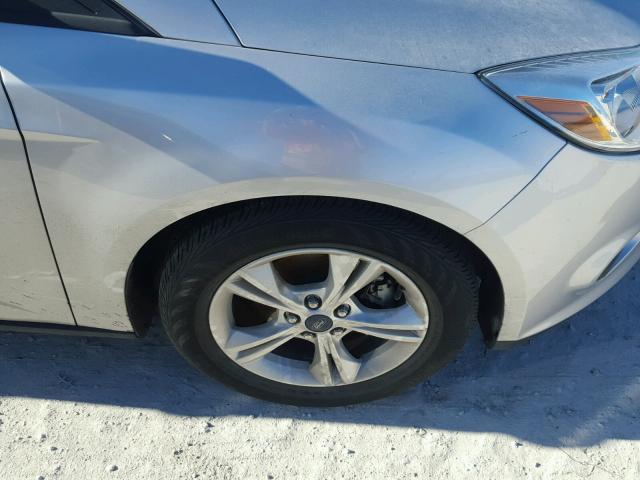 1FADP3F20EL229359 - 2014 FORD FOCUS SE SILVER photo 9