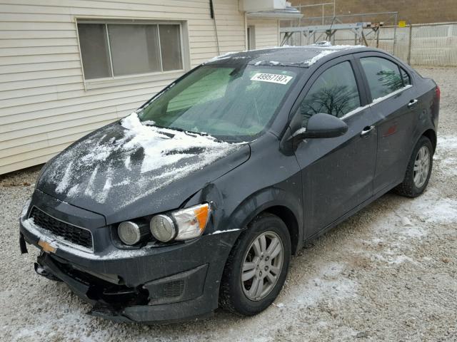 1G1JC5SH7F4106368 - 2015 CHEVROLET SONIC LT GRAY photo 2