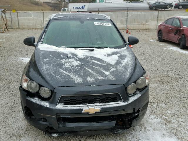 1G1JC5SH7F4106368 - 2015 CHEVROLET SONIC LT GRAY photo 9