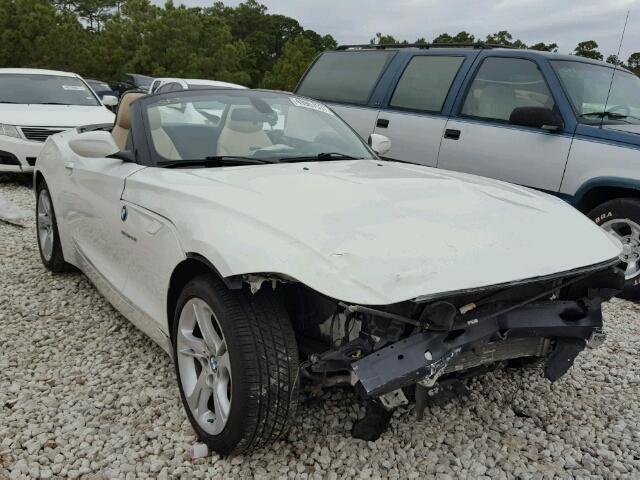 WBALM73559E164620 - 2009 BMW Z4 SDRIVE3 WHITE photo 1