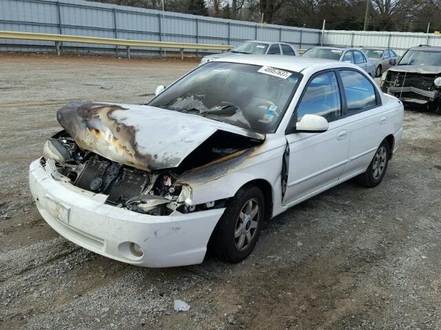 KNAFB121345306146 - 2004 KIA SPECTRA BA WHITE photo 2