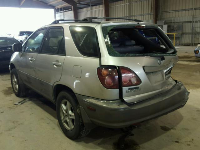 JT6GF10U1Y0071717 - 2000 LEXUS RX 300 SILVER photo 3