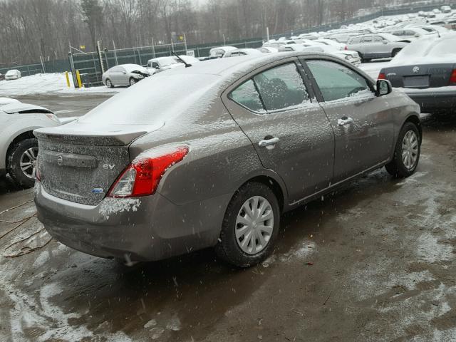 3N1CN7AP2DL833202 - 2013 NISSAN VERSA S BROWN photo 4