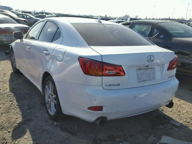 JTHBE262772009399 - 2007 LEXUS IS 350 WHITE photo 3