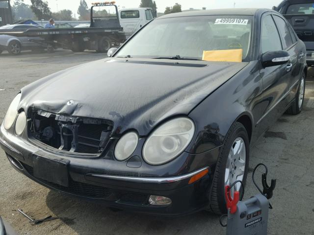 WDBUF65J23A071704 - 2003 MERCEDES-BENZ E 320 BLACK photo 2