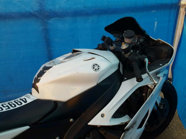 JYARJ16E1AA020780 - 2010 YAMAHA YZFR6 WHITE photo 5