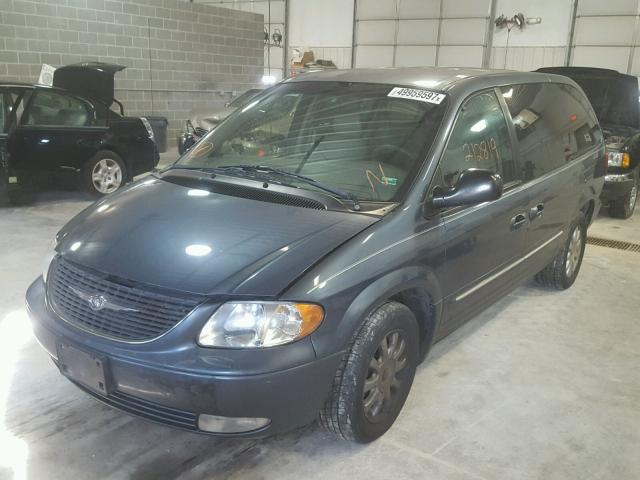 2C4GP54L32R734491 - 2002 CHRYSLER TOWN & COU BLUE photo 2