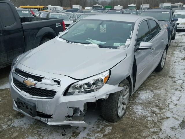 1G11C5SA1DF355690 - 2013 CHEVROLET MALIBU 1LT ვერცხლისფერი ფოტო 2