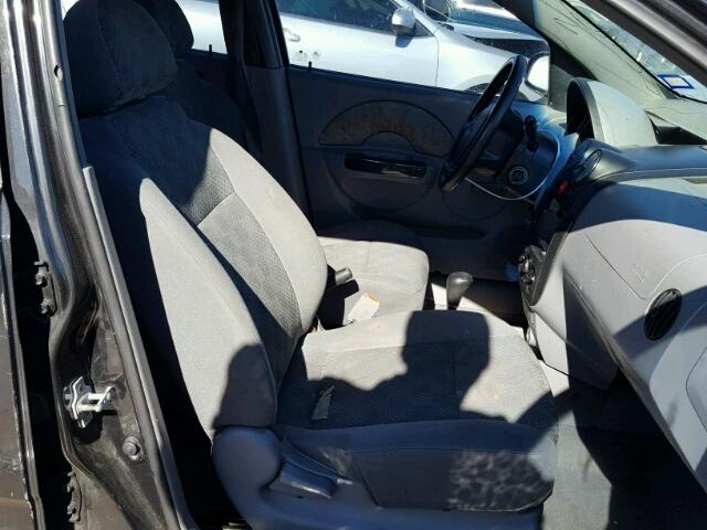 KL1TD62635B386227 - 2005 CHEVROLET AVEO BASE 黑色 照片 5