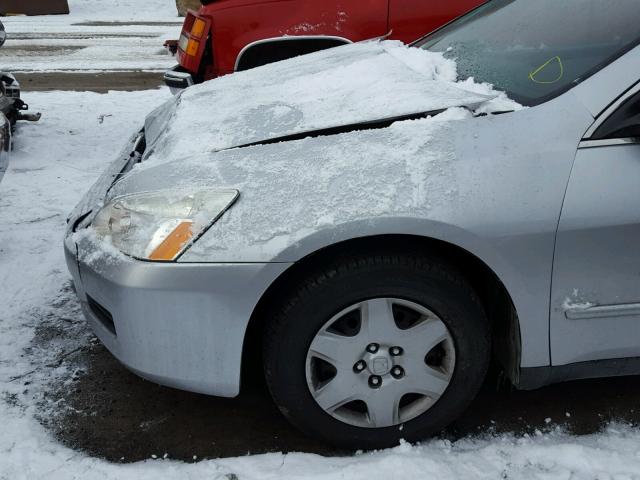 1HGCM56487A040678 - 2007 HONDA ACCORD LX SILVER photo 9