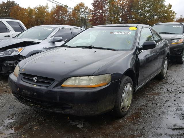 1HGCG3169YA016069 - 2000 HONDA ACCORD BLACK photo 2