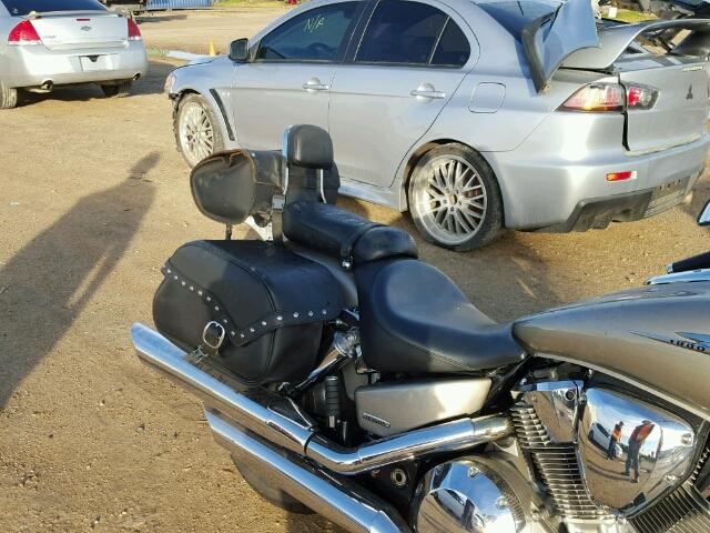 1HFSC49063A100327 - 2003 HONDA VTX1800 R GRAY photo 6