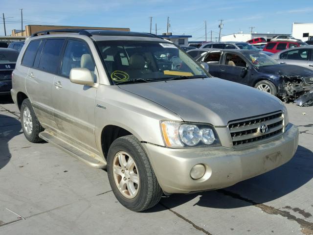 JTEGF21A020057605 - 2002 TOYOTA HIGHLANDER GOLD photo 1