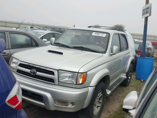 JT3HN86R7Y0263000 - 2000 TOYOTA 4RUNNER SR SILVER photo 2