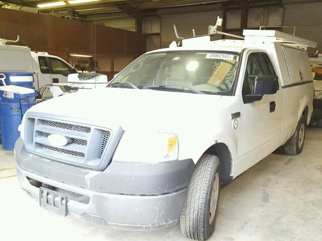 1FTRF12278KB70236 - 2008 FORD F150 WHITE photo 2