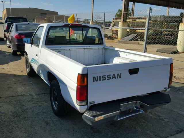 1N6SD11S7SC381590 - 1995 NISSAN TRUCK E/XE WHITE photo 3