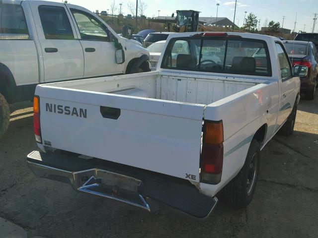 1N6SD11S7SC381590 - 1995 NISSAN TRUCK E/XE WHITE photo 4