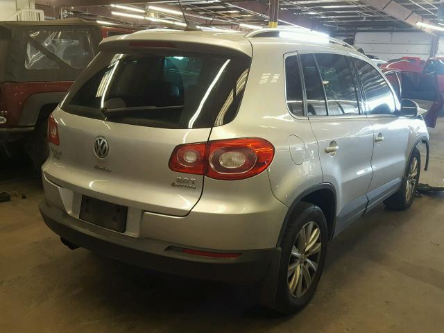 WVGBV75N29W541788 - 2009 VOLKSWAGEN TIGUAN SE SILVER photo 4