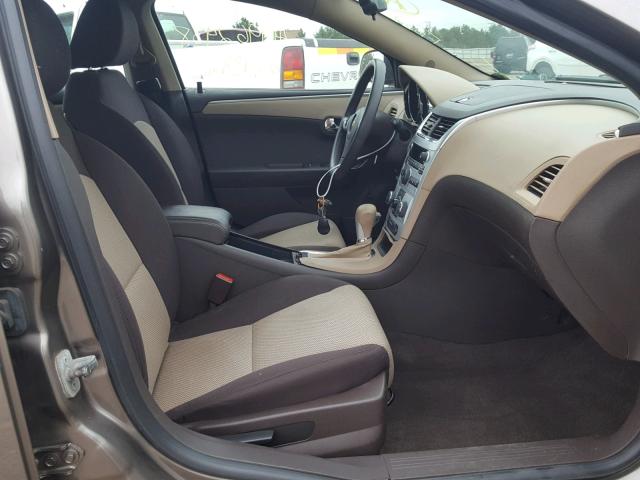 1G1ZA5EU1CF229990 - 2012 CHEVROLET MALIBU LS Boz foto 5