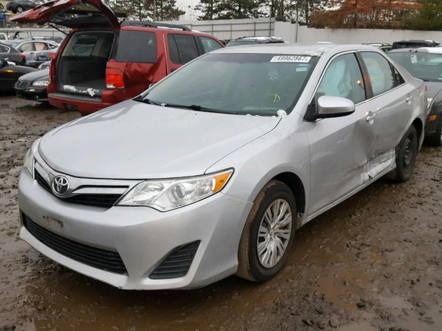 4T1BF1FK2CU058285 - 2012 TOYOTA CAMRY BASE SILVER photo 2