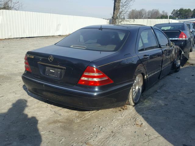 WDBNG70J1YA120395 - 2000 MERCEDES-BENZ S 430 BLUE photo 4