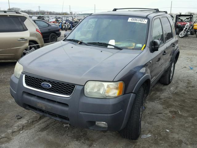 1FMCU03142KD49414 - 2002 FORD ESCAPE XLT CHARCOAL photo 2