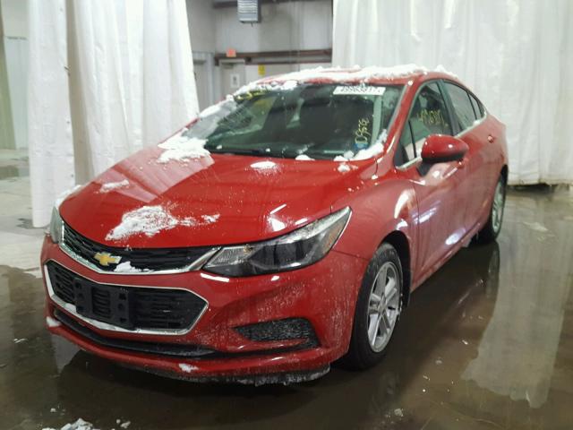 1G1BE5SM8H7115948 - 2017 CHEVROLET CRUZE LT RED photo 2