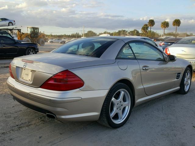 WDBSK75F23F052769 - 2003 MERCEDES-BENZ SL 500R GOLD photo 4