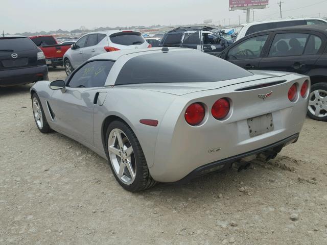 1G1YY24U355124366 - 2005 CHEVROLET CORVETTE SILVER photo 3