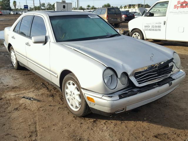 WDBJF55F7VA374165 - 1997 MERCEDES-BENZ E 320 SILVER photo 1