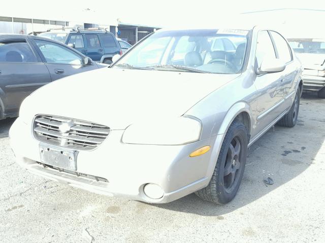 JN1CA31D3YT526150 - 2000 NISSAN MAXIMA GLE SILVER photo 2