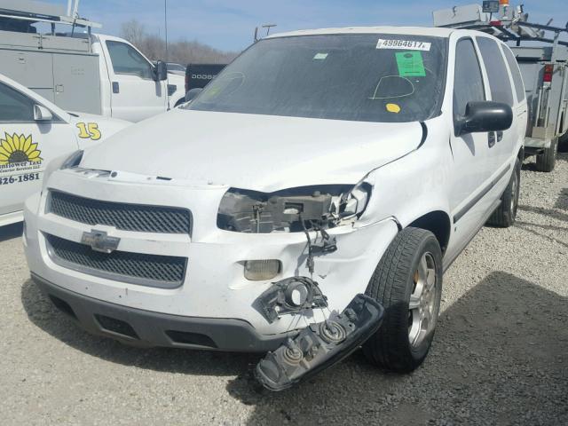 1GNDV23W48D175913 - 2008 CHEVROLET UPLANDER L WHITE photo 2