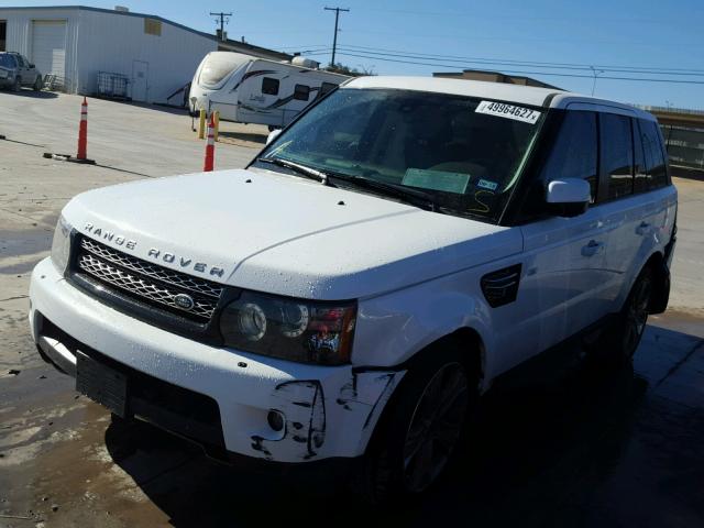 SALSK2D41DA809351 - 2013 LAND ROVER RANGE ROVE WHITE photo 2