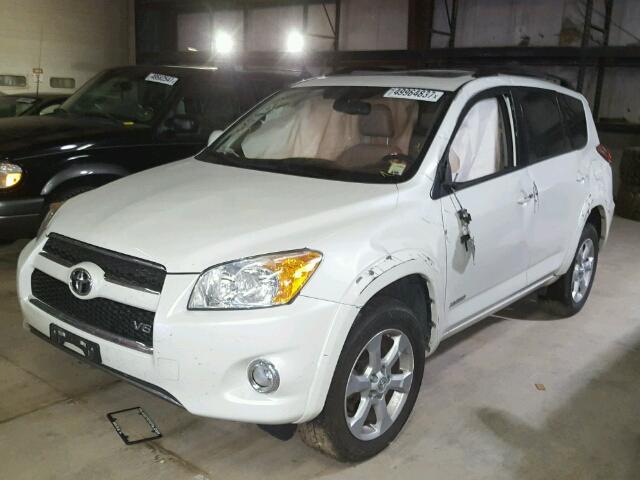 JTMDK4DVXBD018347 - 2011 TOYOTA RAV4 LIMIT WHITE photo 2