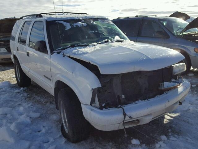 1GNDT13W92K206401 - 2002 CHEVROLET BLAZER WHITE photo 1