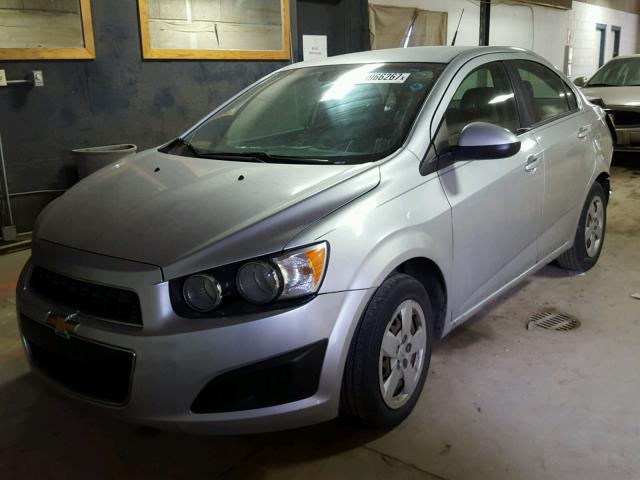 1G1JA5SH0D4124309 - 2013 CHEVROLET SONIC LS SILVER photo 2