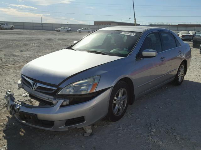 1HGCM56807A142043 - 2007 HONDA ACCORD EX SILVER photo 2