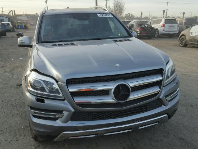 4JGDF6EE8FA445916 - 2015 MERCEDES-BENZ GL 450 4MA GRAY photo 9