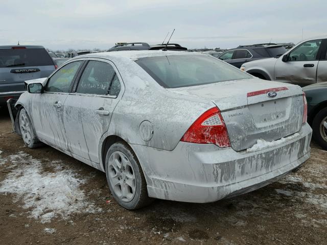 3FAHP0HA6BR152868 - 2011 FORD FUSION SE SILVER photo 3