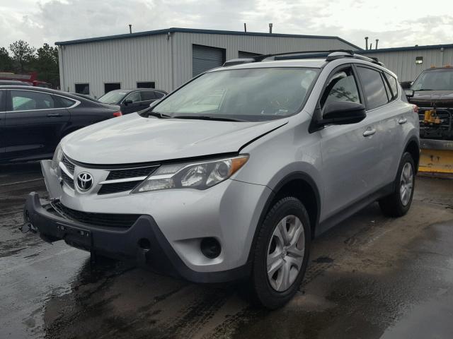 JTMBFREV7FJ043544 - 2015 TOYOTA RAV4 LE Gümüş foto 2