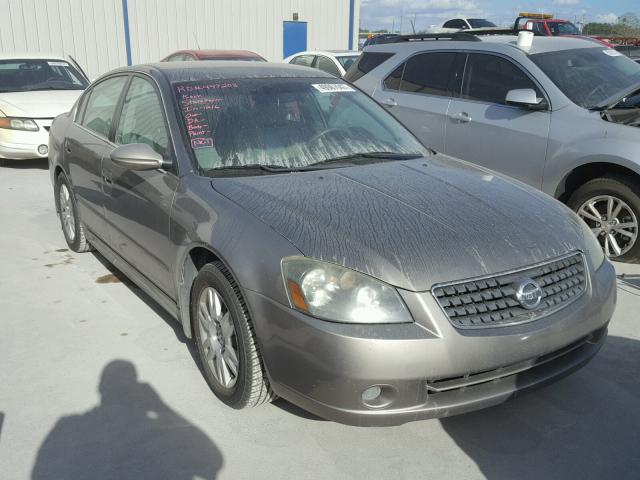 1N4AL11DX5C374484 - 2005 NISSAN ALTIMA S GRAY photo 1