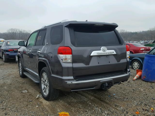 JTEBU5JR1B5068185 - 2011 TOYOTA 4RUNNER SR GRAY photo 3